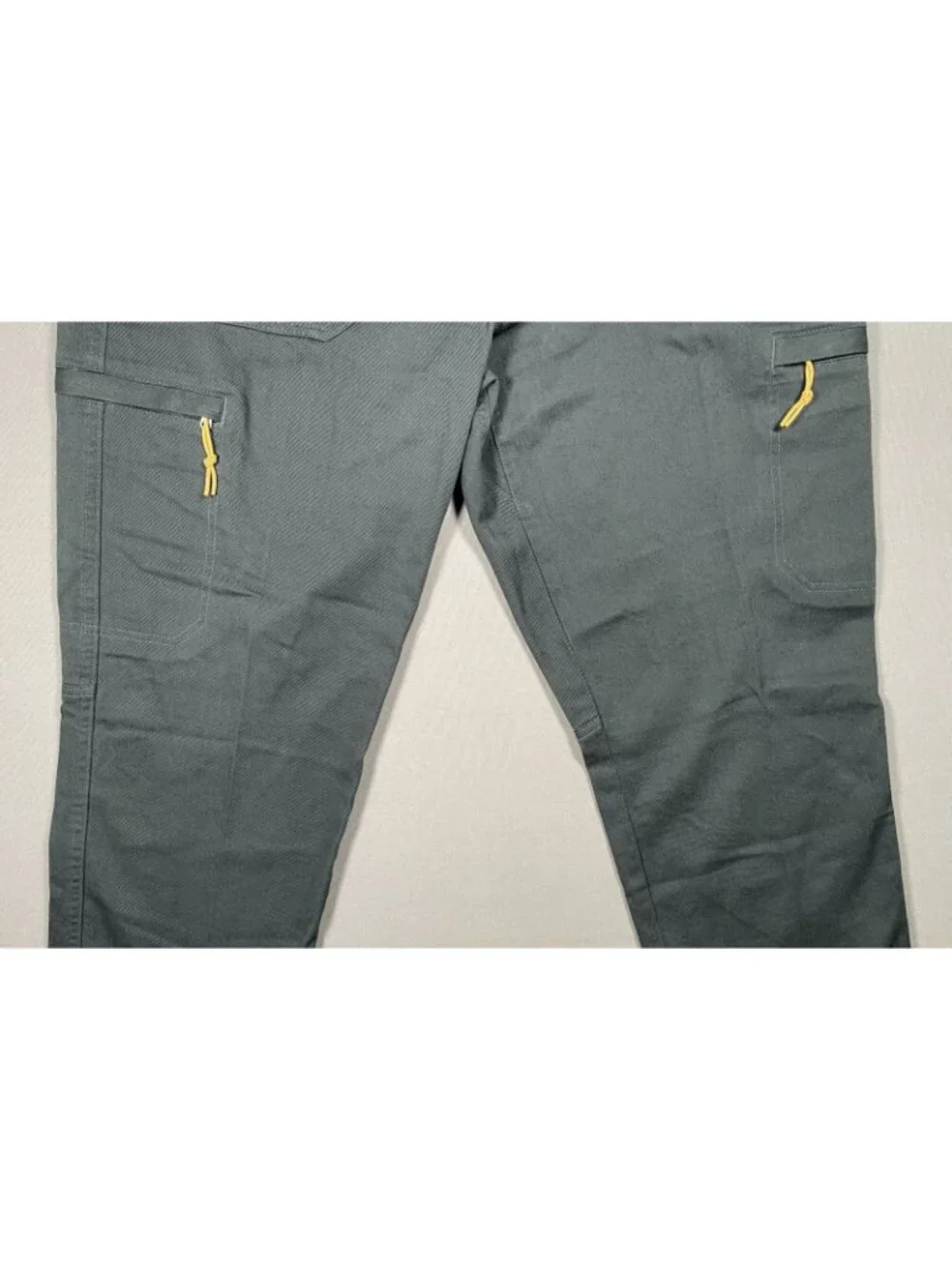 NWT The North Face Field Elastic Cargo Asphalt Grey Pants - Men Size Large
